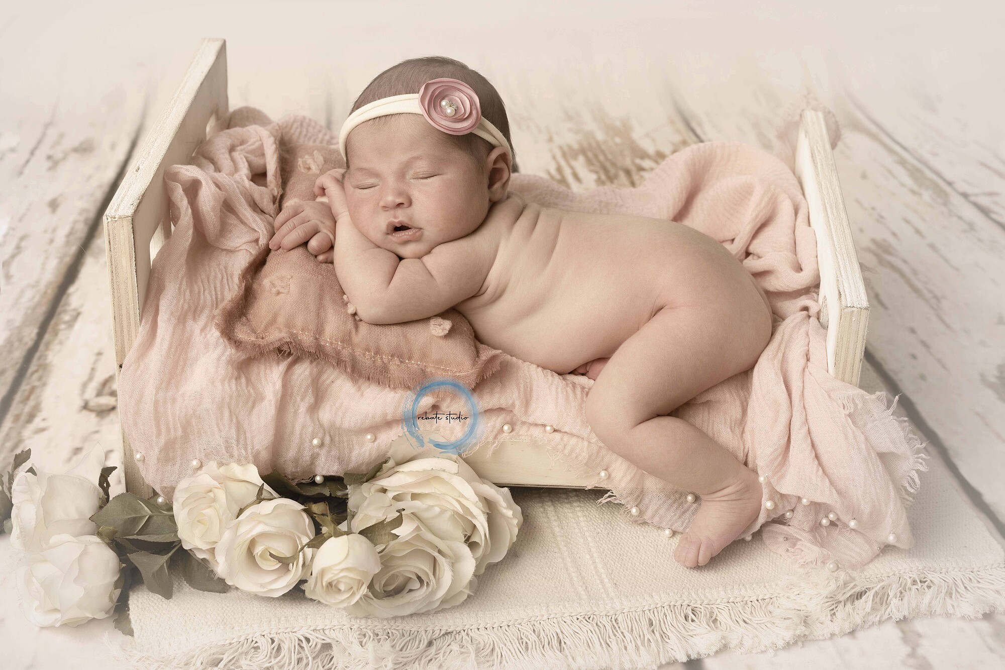 Jesús Rebate Enrique Rebate - camita-newborn-rebatestudio.jpg