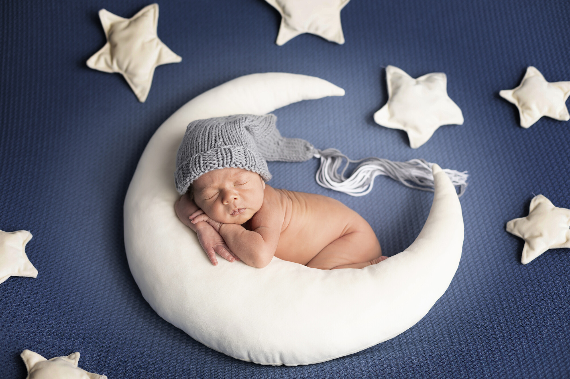 Jesús Rebate Enrique Rebate - newborn-leo-rebatestudio.jpg