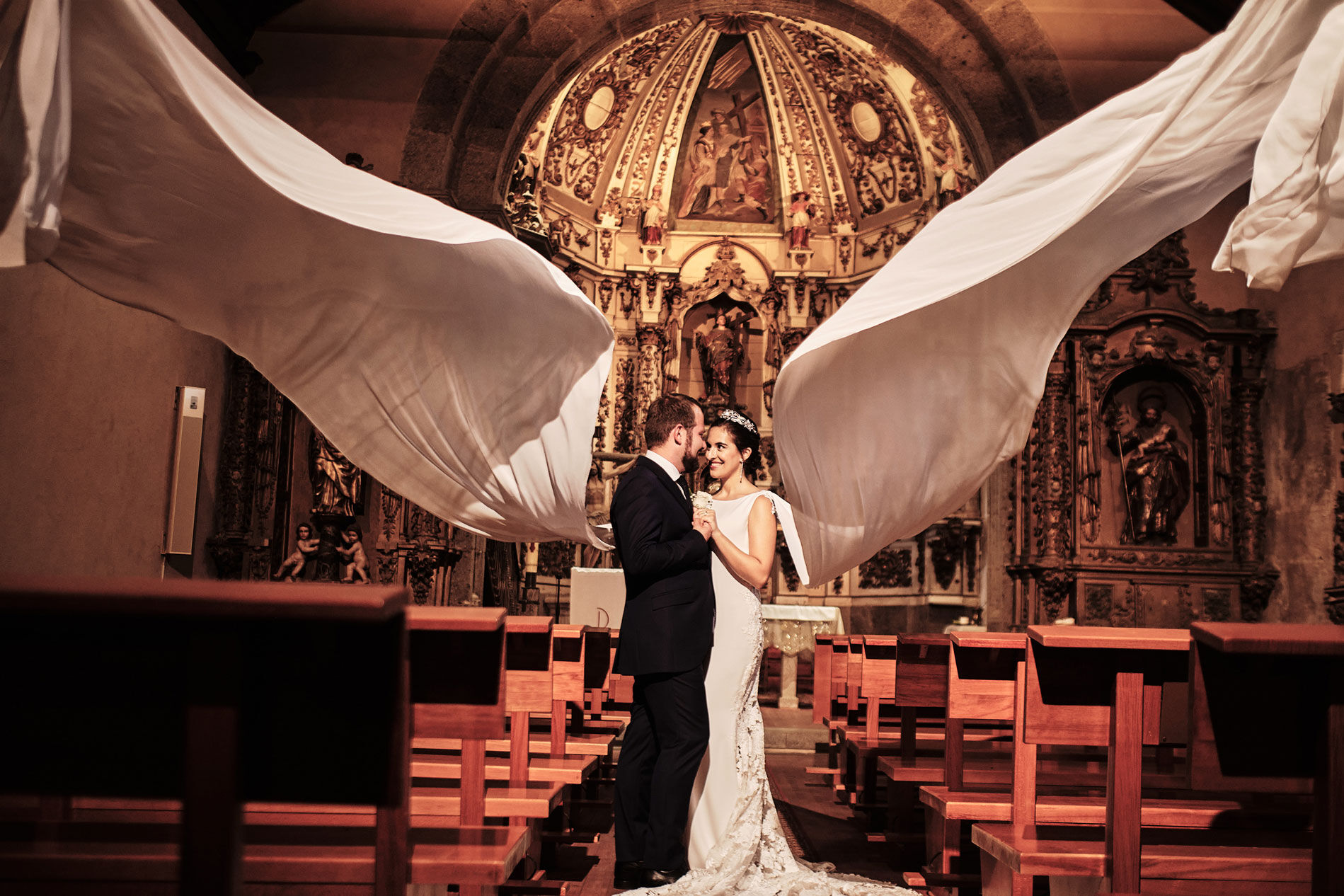 Jesús Rebate Enrique Rebate - foto-en-iglesia-boda-en-ledesma-antes-del-arroz-rebatestudio.jpg